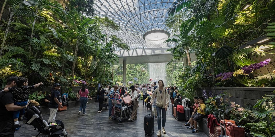 Το πράσινο αεροδρόμιο Changi στη Σιγκαπούρη