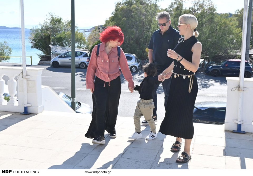 Αμαρυλλίς και Κώστας Ματσίκας με τον γιο τους