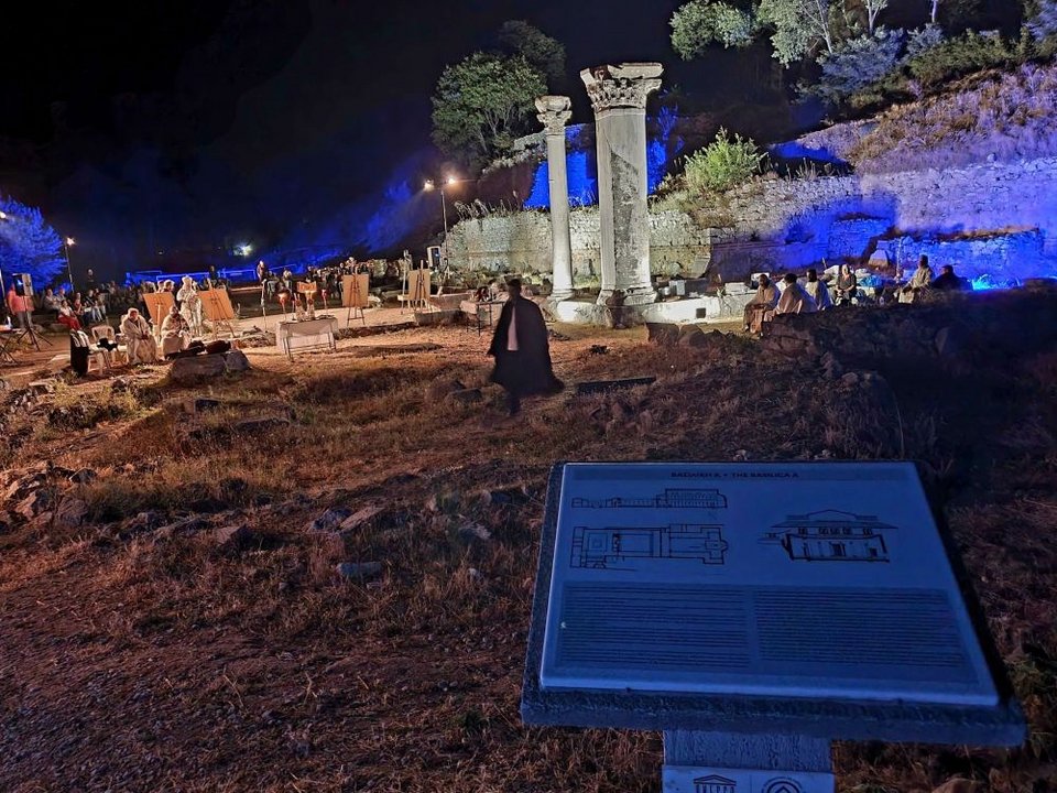 Μέσα σε κλίμα κατάνυξης ιερά αγρυπνία στον αρχαιολογικό χώρο των Φιλίππων
