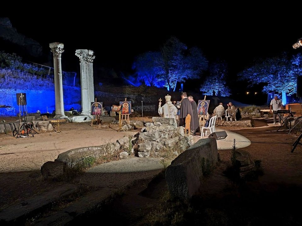 Η αγρυπνία πραγματοποιήθηκε στο πλαίσιο των εορταστικών εκδηλώσεων για τον πολιούχο της Καβάλας, Απόστολο Παύλο