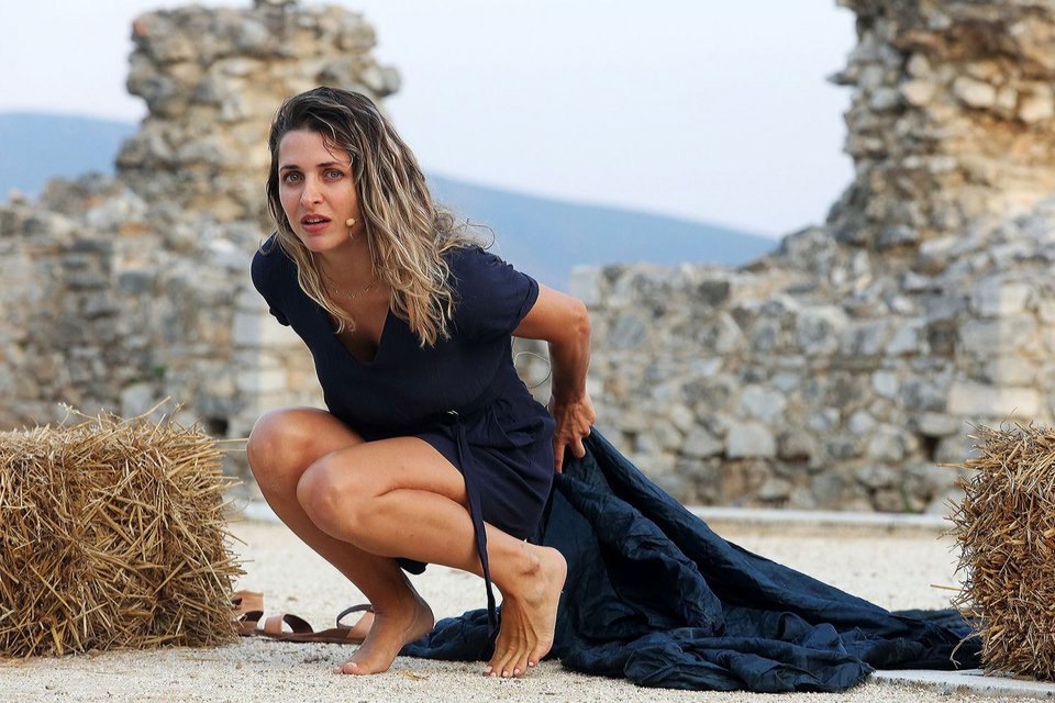 Ελένη, Τεύκρος, Χορός, Μενέλαος, Τροφός, Κάστωρ & Πολυδεύκης: Βασιλική Τρουφάκου