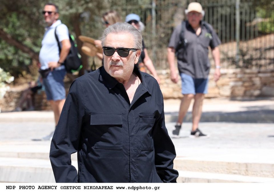 Λάκης Λαζόπουλος