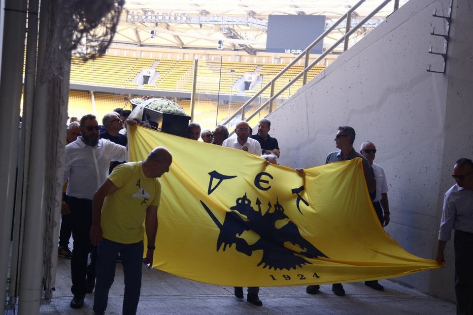 Ενα αντίο για τον άνθρωπο που συνέδεσε όσο κανένας το όνομά του με την ψυχή της κιτρινόμαυρης κερκίδας