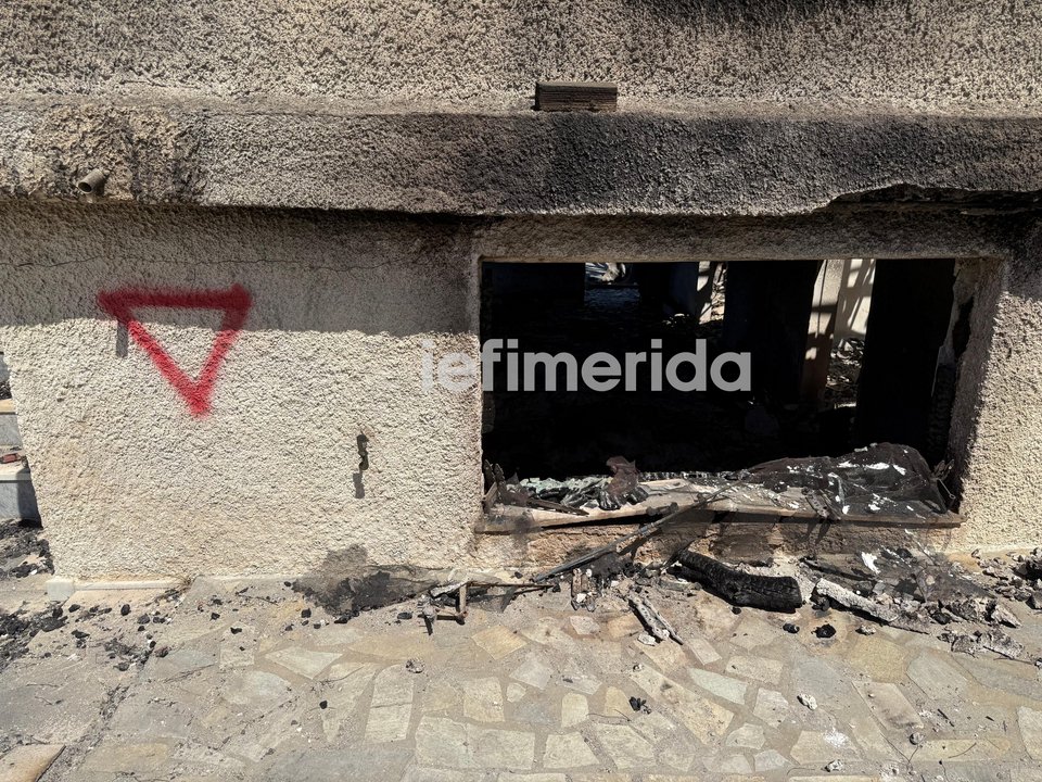 Σπίτι κρίθηκε ακατάλληλο μετά το πέρασμα της φωτιάς