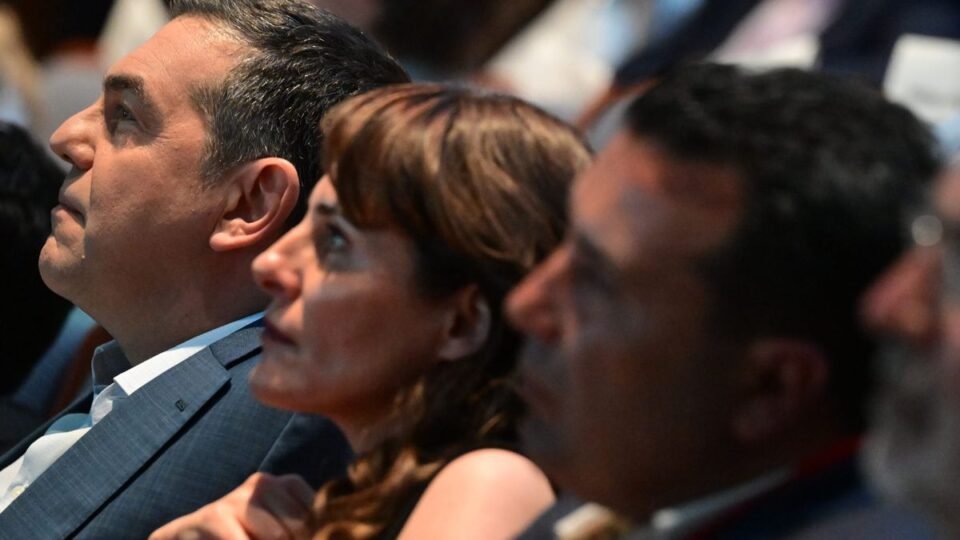 Aλέξης Τσίπρας, Περιστέρα Μπαζιάνα, Ζόραν Ζάεφ