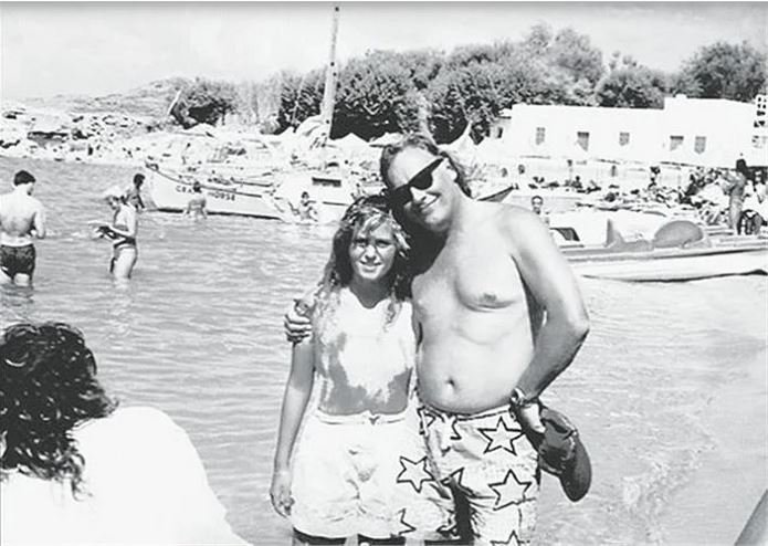 Ο Ντέιβιντ Γκίλμουρ των Pink Floyd στη Λίνδο, αρχές δεκαετίας του '80 / FACEBOOK