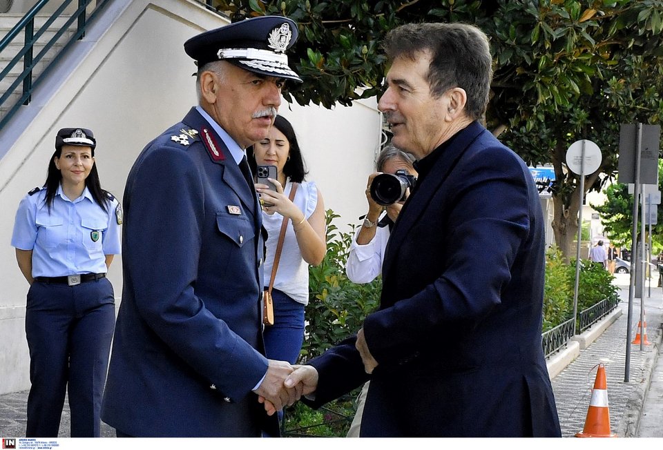 Ο υπουργός Προστασίας του Πολίτη στο Αστυνομικό Μέγαρο Κορίνθου