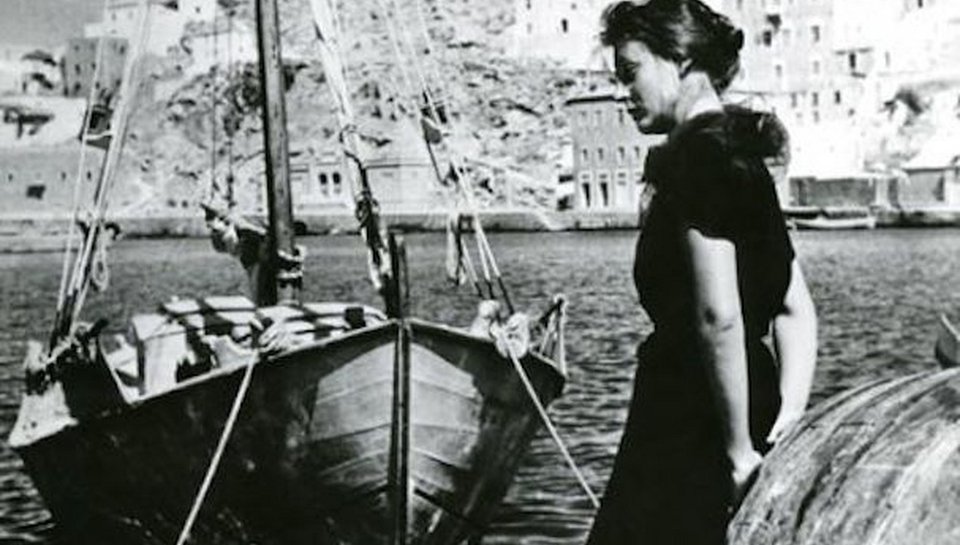 Η ταινία του Κακογιάννη, γυρισμένη στη Ύδρα, αποτυπώνει τη θάλασσα ως φόντο κοινωνικών και συναισθηματικών συγκρούσεων / WIKIPEDIA