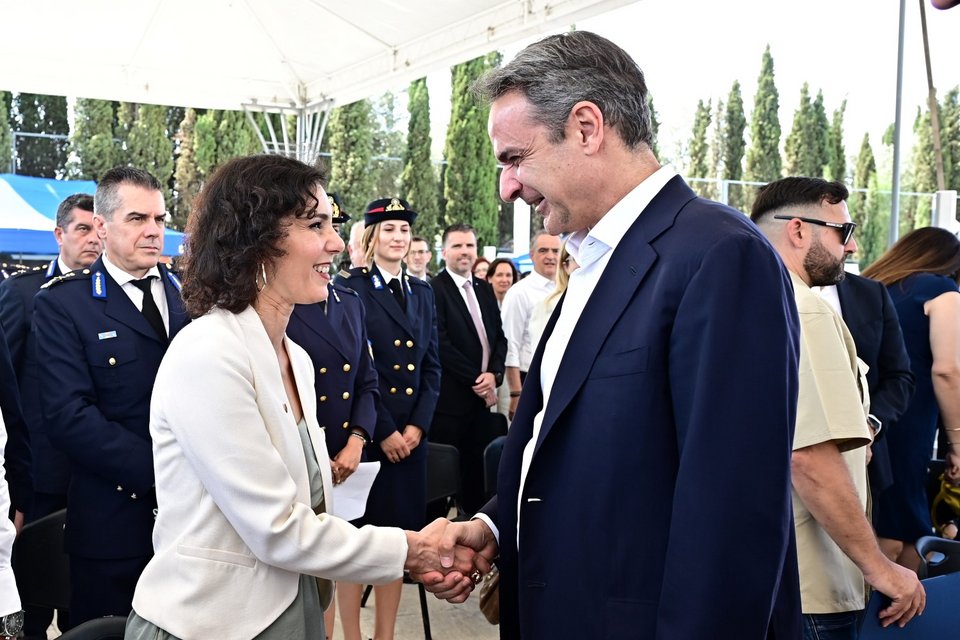 Ο πρωθυπουργός Κυριάκος Μητσοτάκης με την Ευρωπαία επίτροπο Ετοιμότητας και Διαχείρισης Κρίσεων Χατζά Λαμπίμπ