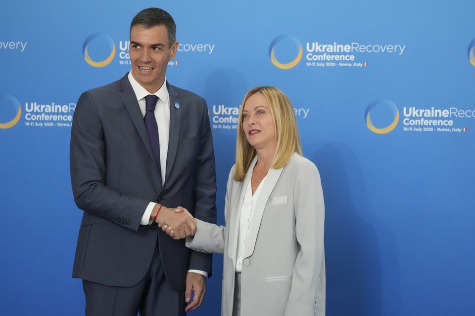 Ο Ισπανός πρωθυπουργός, Πέδρο Σάντσεθ με την Μελόνι