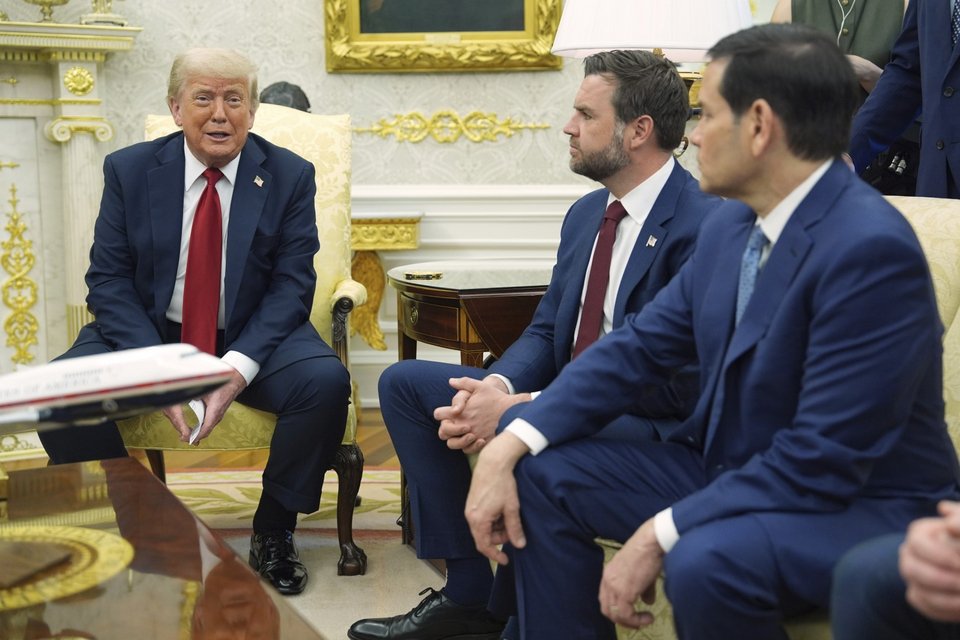 O Tραμπ με τον Τζεί Ντι Βανς και τον Μάρκο Ρούμπιο