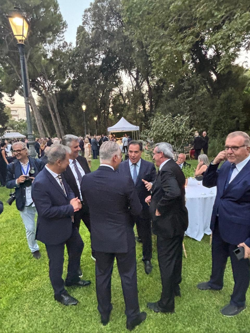 Ο Άδωνις Γεωργιάδης με περιφερειάρχες