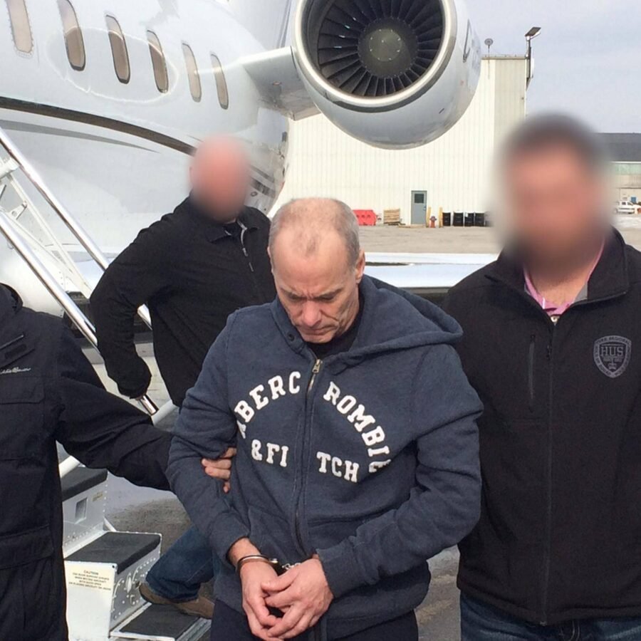 Ο Jeffrey Shuman [Τζέφρι Σούμαν] αποτελεί μία από τις πιο αινιγματικές και πολυσυζητημένες μορφές του οργανωμένου εγκλήματος των τελευταίων δεκαετιών / INTERPOL