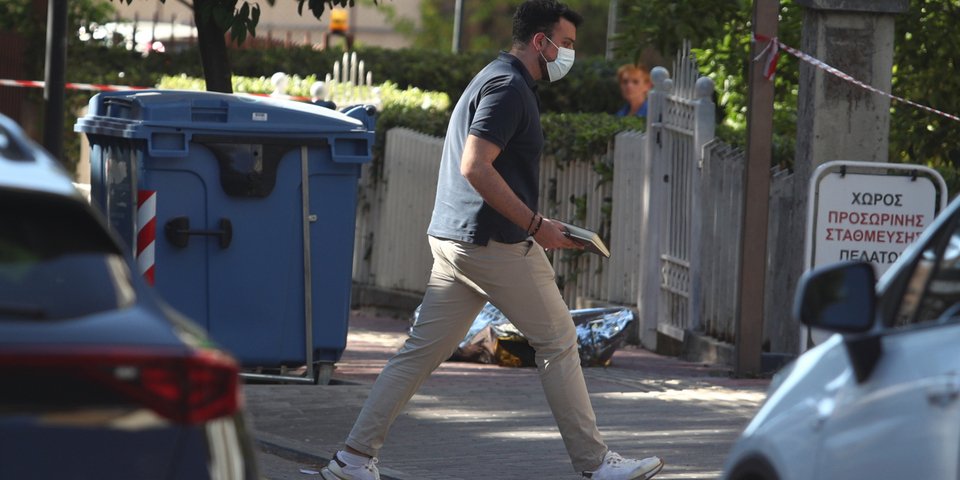 Νεκρός άνδρας από πυροβολισμούς στην Αγία Παρασκευή / Φωτογραφία: ΣΩΤΗΡΗΣ ΔΗΜΗΤΡΟΠΟΥΛΟΣ/EUROKINISSI