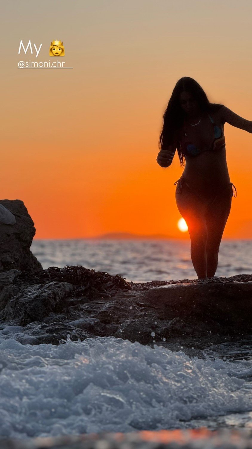 Ο Αντρέας Γεωργίου απαθανάτισε τη σύζυγό του στο ηλιοβασίλεμα