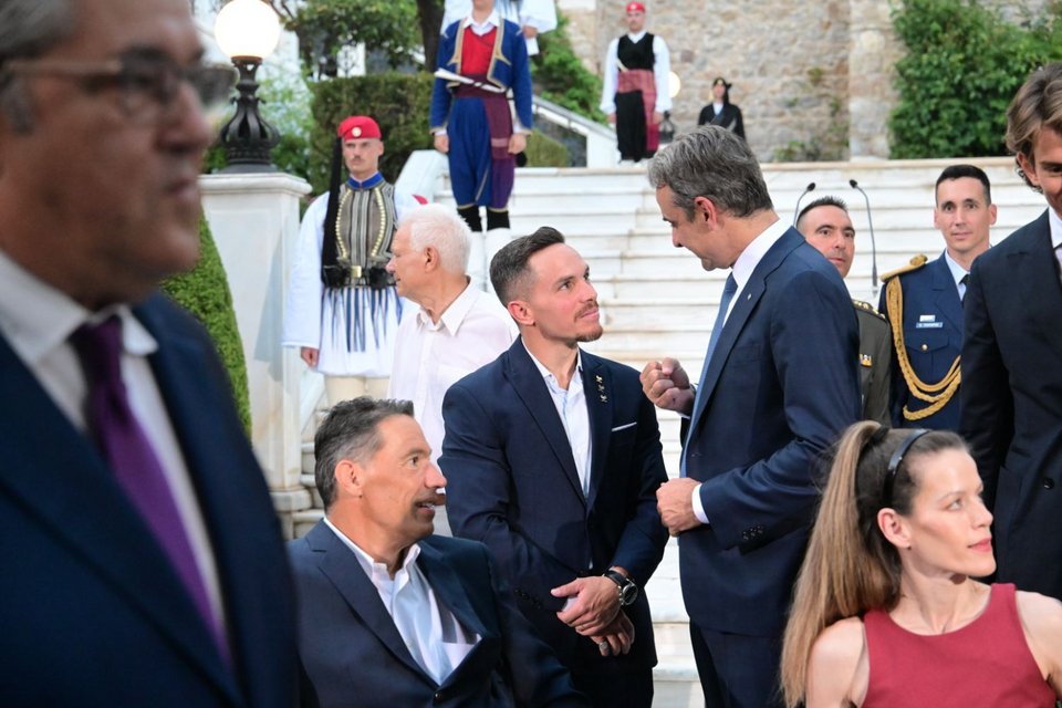 Με τον Ολυμπιονίκη Λευτέρη Πετρούνια