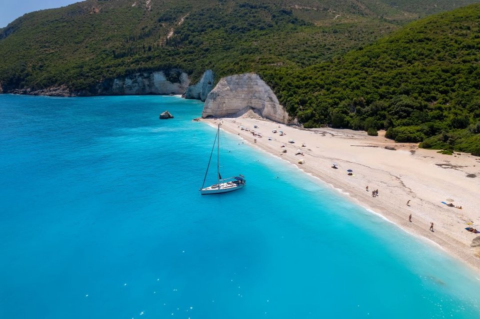 Φτέρη άγνωστη παραλία Κεφαλλονιά