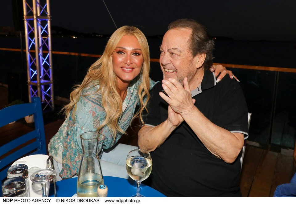 Νατάσα Θεοδωρίδου, Γιάννης Πάριος