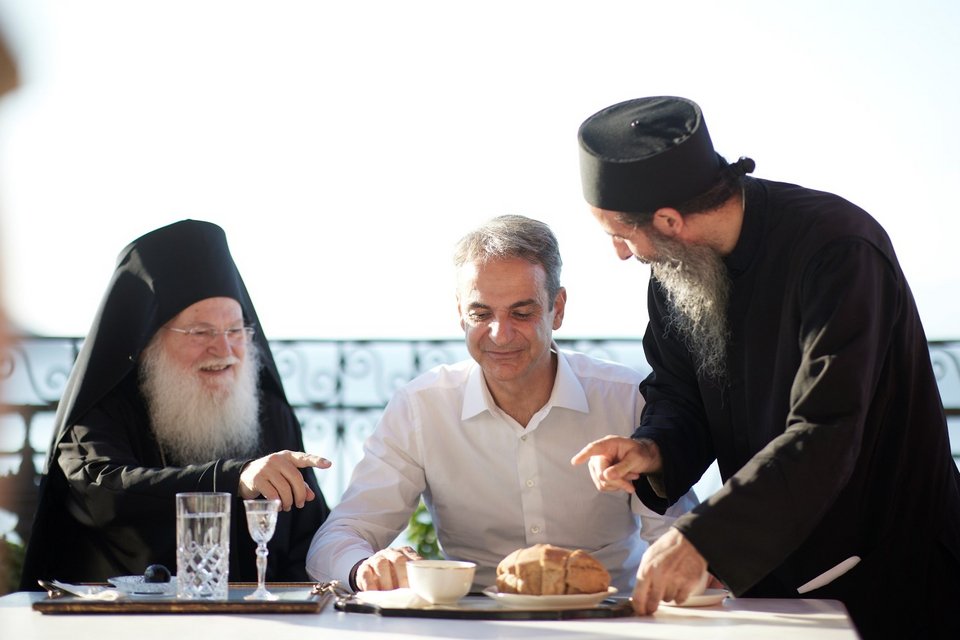 Τη Μονή Βατοπαιδίου επισκέφθηκε ο Κυριάκος Μητσοτάκης / Φωτογραφία: ΔΗΜΗΤΡΗΣ ΠΑΠΑΜΗΤΣΟΣ / Γρ. Τύπου Πρωθυπουργού