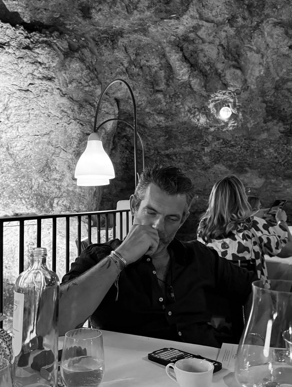 Η Κωνσταντίνα Ευριπίδου απαθανατίζει τον σύντροφό της
