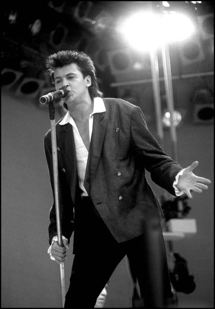 Ο Paul Young στη σκηνή του Live Aid στις 13 Ιουλίου 1985