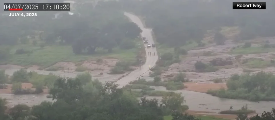 Ηρεμία πριν από τις καταστροφικές πλημμύρες