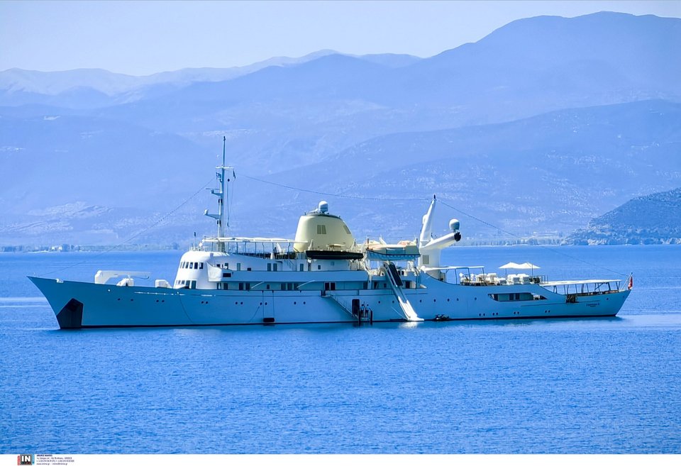 Η ιστορική θαλαμηγός του Αριστοτέλη Ωνάση είναι αγκυροβολημένη στο Ναύπλιο