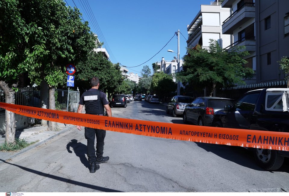 Εντοπίστηκε εκρηκτικός μηχανισμός στο σπίτι του Γ. Πρετεντέρη -Φωτογραφία: Intimenews/ΒΛΑΣΣΟΠΟΥΛΟΥ ΙΣΜΗΝΗ
