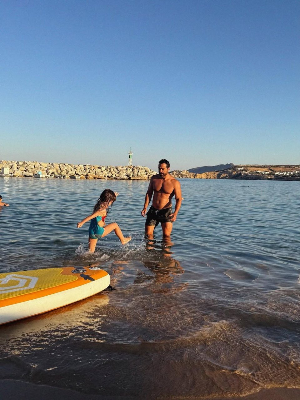 Ο γνωστός παρουσιαστής απολαμβάνει ποιοτικό χρόνο με την οικογένειά του