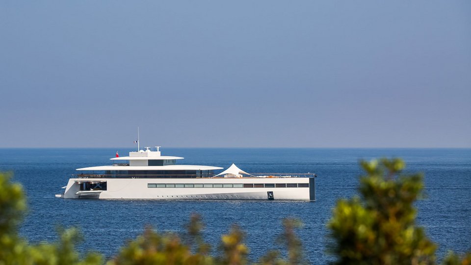 Το πολυτελές γιοτ Venus που ανήκει στην οικογένεια Τζομπς