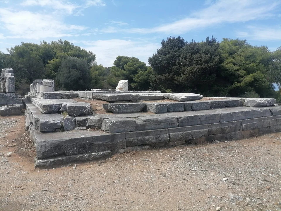 Ερείπια Ναού Νεμέσεως