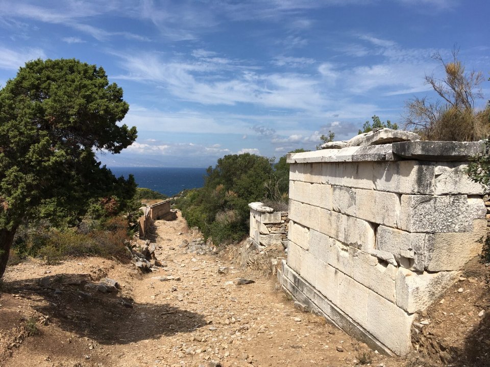 Η ταφική οδός