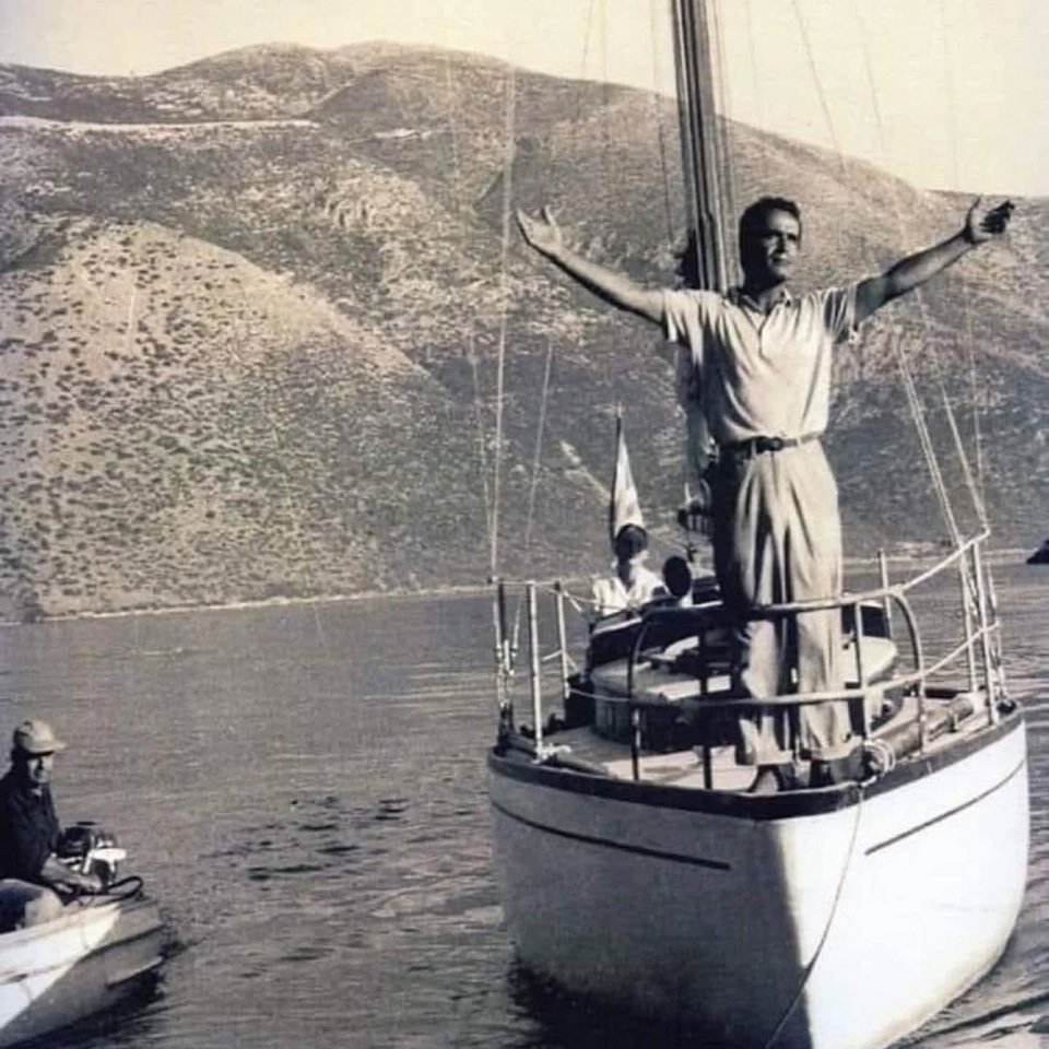 Το καλοκαίρι εκείνο αποδείχθηκε εξαιρετικά σκληρό: σύμφωνα με την Υδρογραφική Υπηρεσία των ΗΠΑ, ήταν το δυσκολότερο της δεκαετίας, με ναυάγια ακόμα και μεγάλων επιβατικών πλοίων / WIKIPEDIA