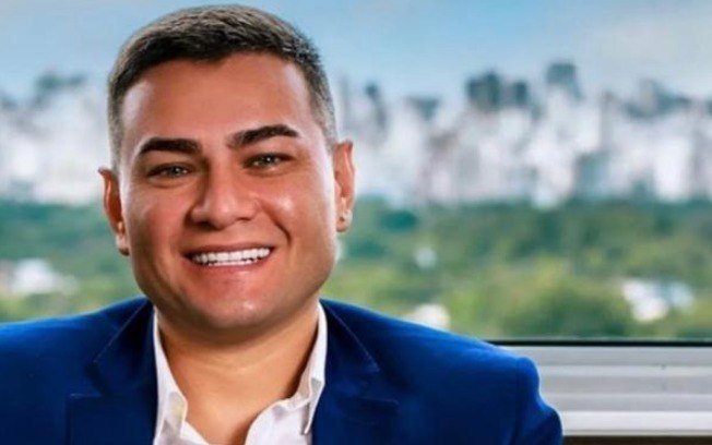 Ο Alex αφιερώνει την επιτυχία του στη σύζυγό του, που τον ενθάρρυνε πάντα να προσπαθεί ξανά και να μην τα παρατάει ποτέ, και στις συμβουλές των γονιών του, που τον καθοδηγούν μέχρι σήμερα / 4LIFEPREMIUM