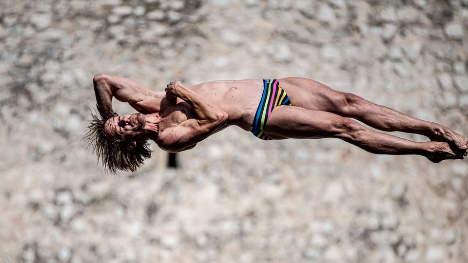Με περισσότερες από 40 νίκες στο Red Bull Cliff Diving World Series και μια καριέρα που εκτείνεται σε τρεις δεκαετίες, ο Χαντ είναι ο πιο επιτυχημένος αθλητής του αθλήματος / RED BULL