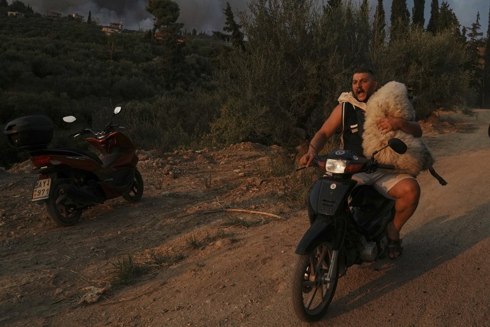 Φωτογραφία: AP Photo/Thanassis Stavrakis