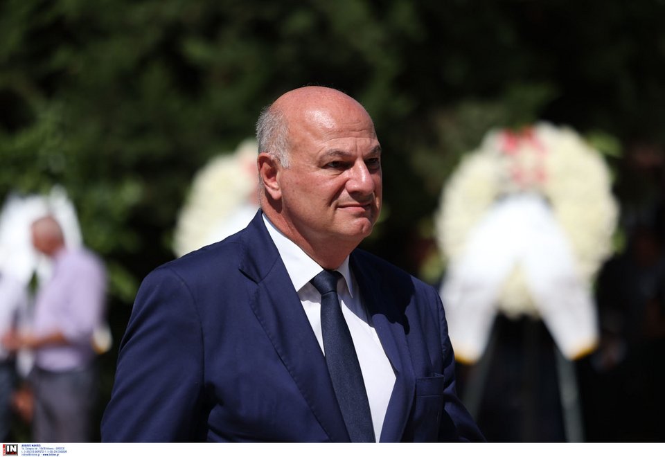 Κώστας Τσιάρας