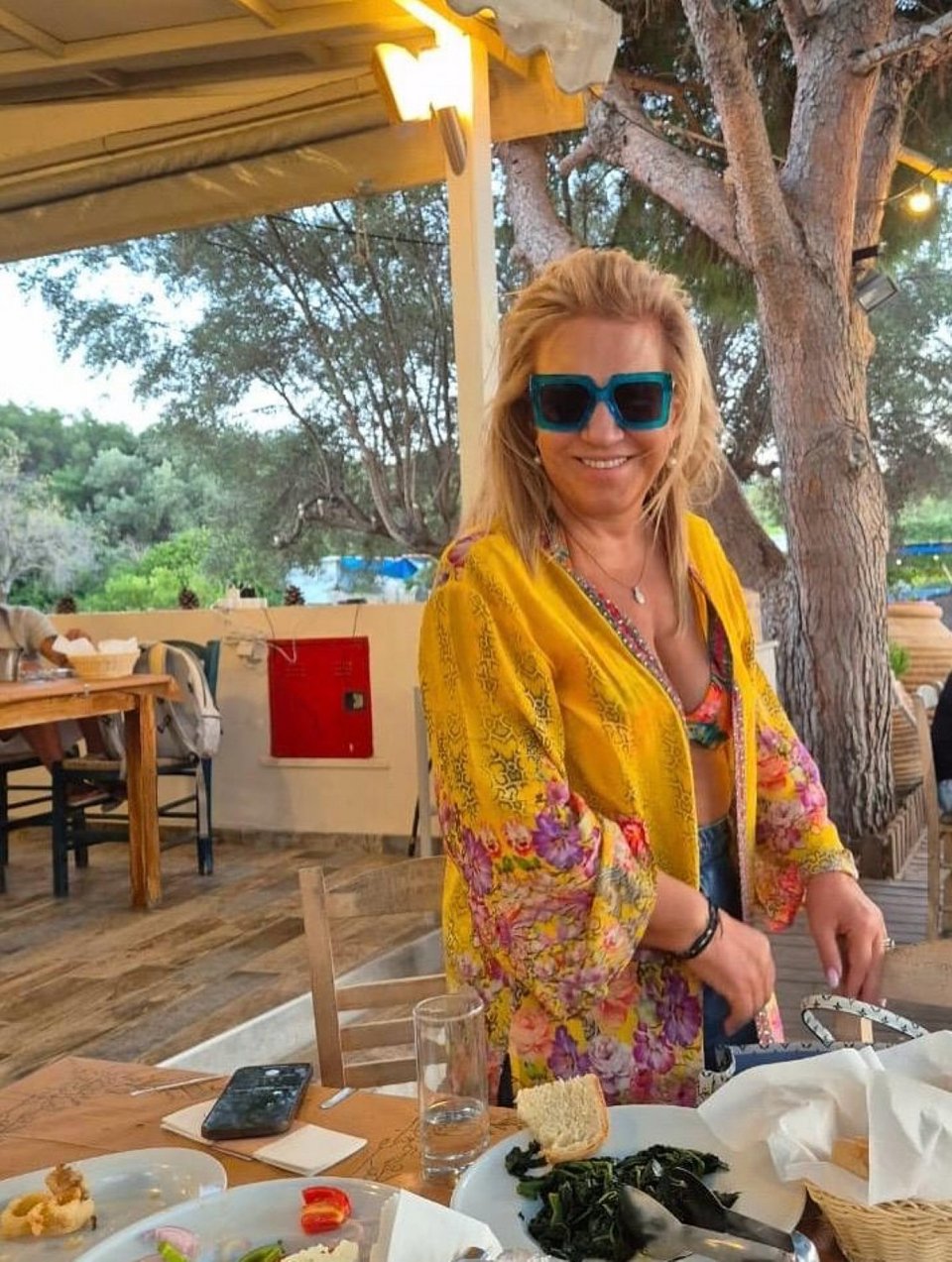 Η επιχειρηματίας και παρουσιάστρια απολαμβάνει το καλοκαίρι