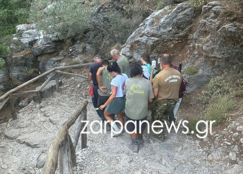 Διάσωση τραυματία στο φαράγγι της Σαμαριάς