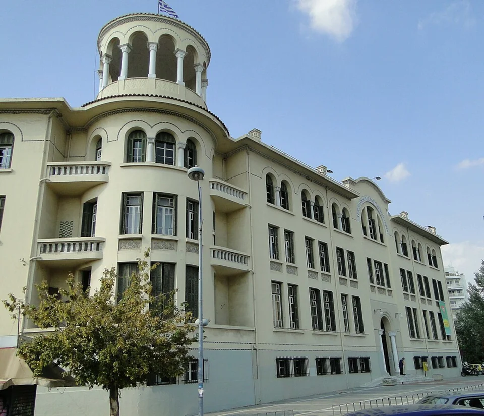 Υπεγράφη η σύμβαση ανάθεσης του έργου για την αναβάθμιση του ιστορικού κτιρίου της Χ.Α.Ν.Θ. / wikipedia