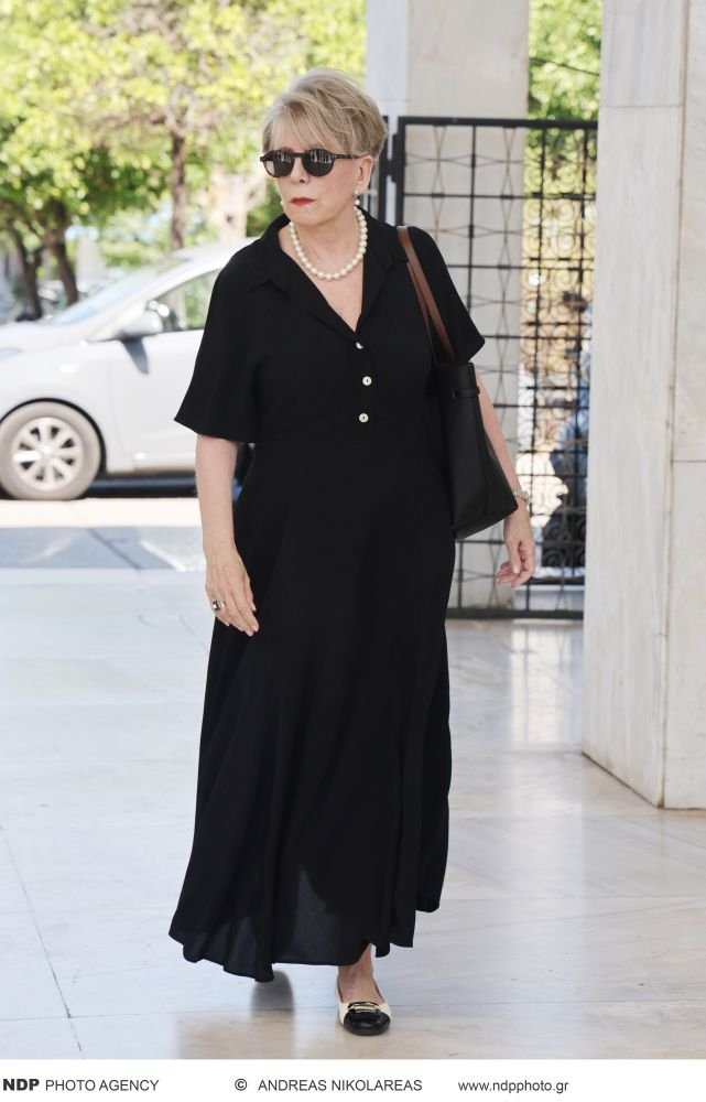 Έλενα Ακρίτα