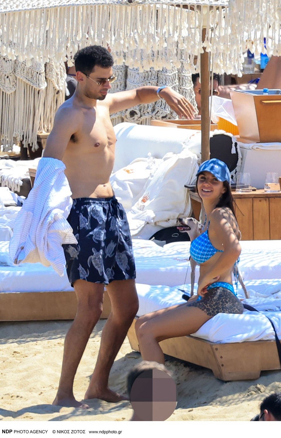 Η «χρυσή» κληρονόμος επισκέπεται κάθε καλοκαίρι την Ελλάδα για τις διακοπές της