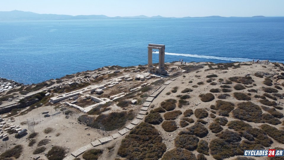νάξος