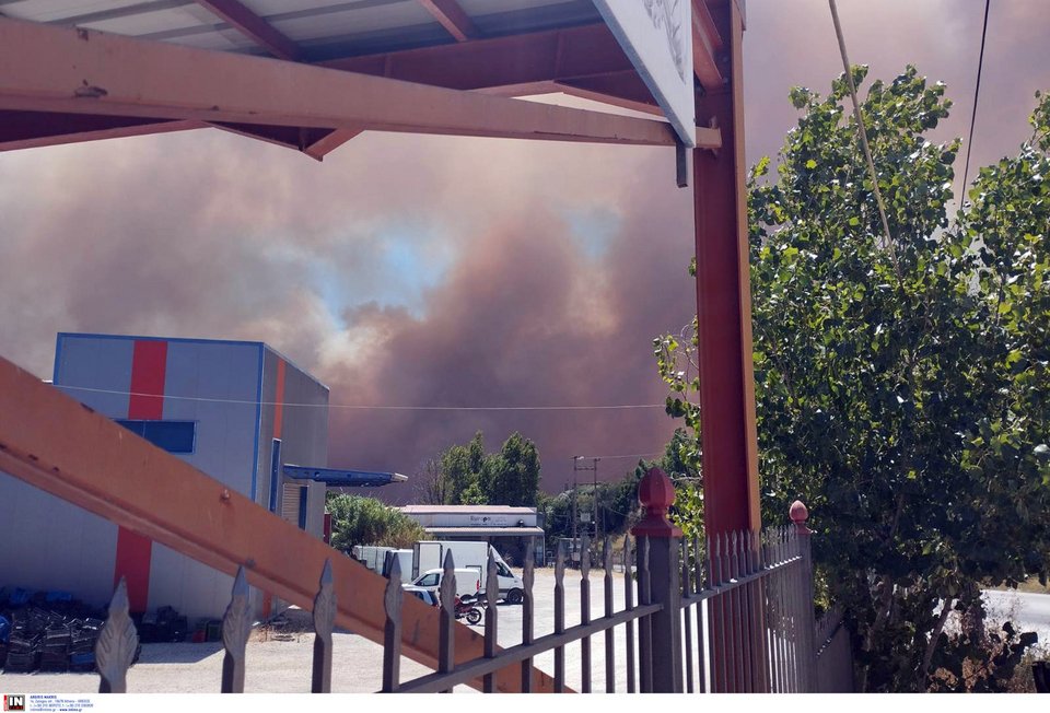 Φωτιά στη βιομηχανική περιοχή της Πάτρας / ΑΛΕΞΟΠΟΥΛΟΣ ΑΝΔΡΕΑΣ