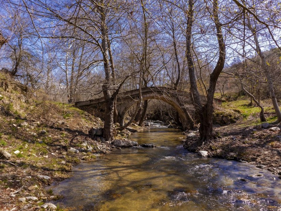 Γέφυρες πολιτισμού στη Σιντική, τα πετρόχτιστα τοξωτά γεφύρια του Κρουσοβίτη ξαναζωντανεύουν