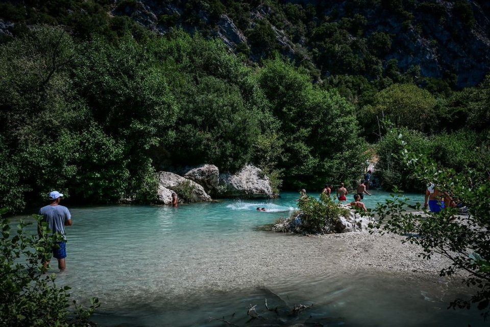 Στα κρυστάλλινα νερα του Αχέροντα