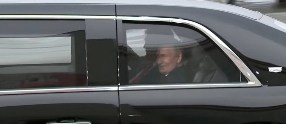 Τραμπ και Πούτιν στο «Κτήνος» του Ντόναλντ Τραμπ