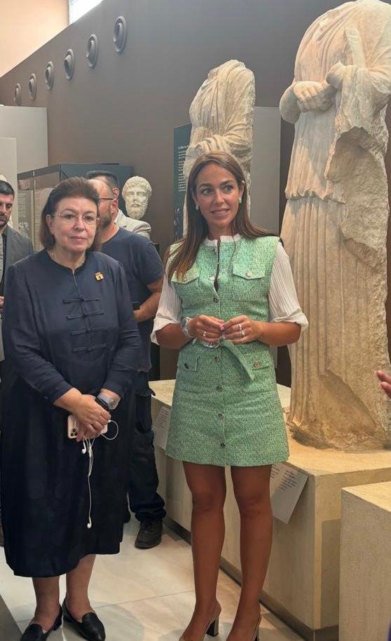 Η Υπουργός Πολιτισμού Λίνα Μενδώνη με την Υπουργό Κοινωνικής Συνοχής και Οικογένειας Δόμνα Μιχαηλίδου