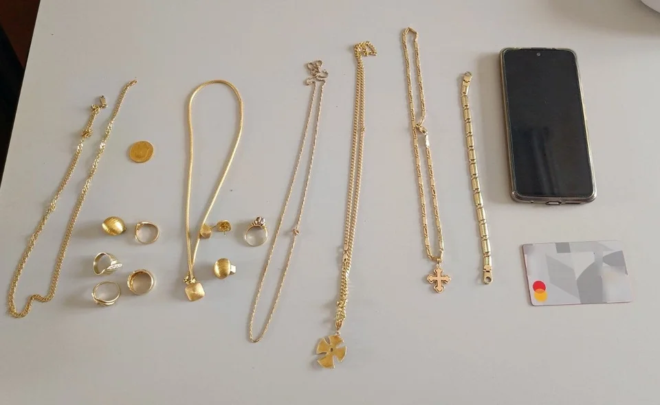 Τιμαλφή που προσπάθησε να υπεξαιρέσει επιτήδειος στη Φλώρινα