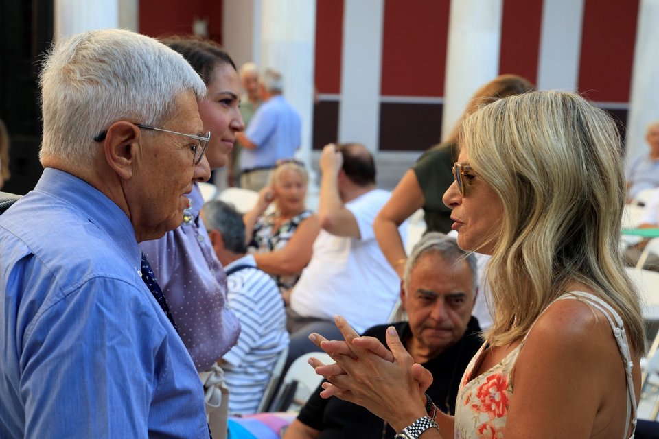 Μιλένα Αποστολάκη και Τάσος Γιαννίτσης